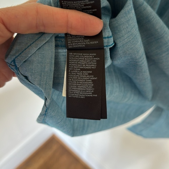 The North Face Men’s Short Sleeve Button-Up Shirt – Size Medium – Blue - Picture 8 of 8